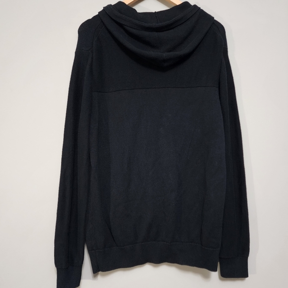 Levis Sweater size - Large - Picture 2 of 8